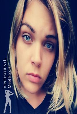 Soie Coralie  Escort Morges